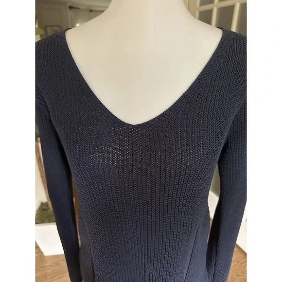 Athleta Womens Highline Sweater Navy Blue Cotton Nylon V Neck Split Hem Sz M - Picture 3 of 9